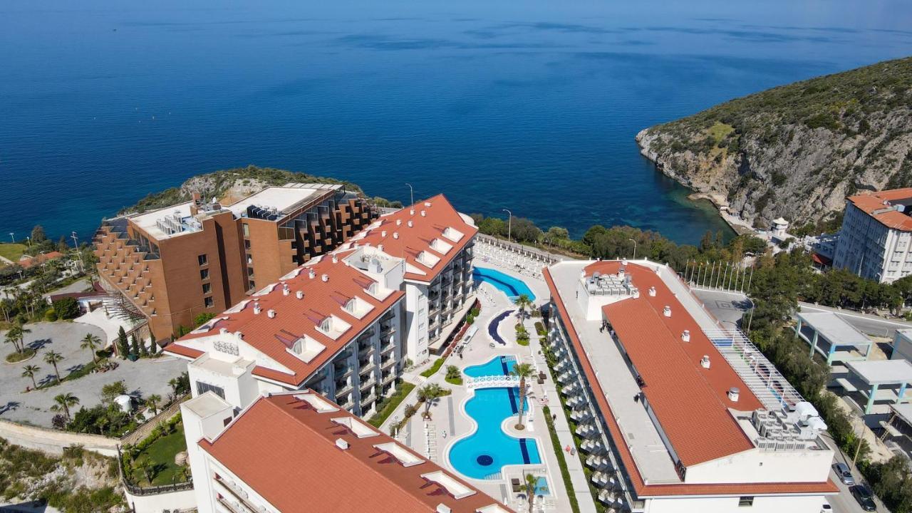 Ramada Hotel & Suites By Wyndham Kusadasi Luaran gambar