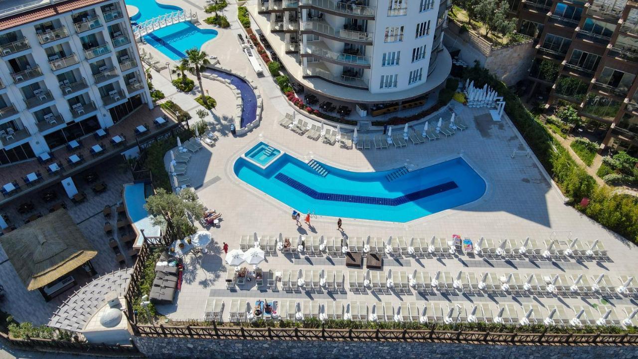 Ramada Hotel & Suites By Wyndham Kusadasi Luaran gambar