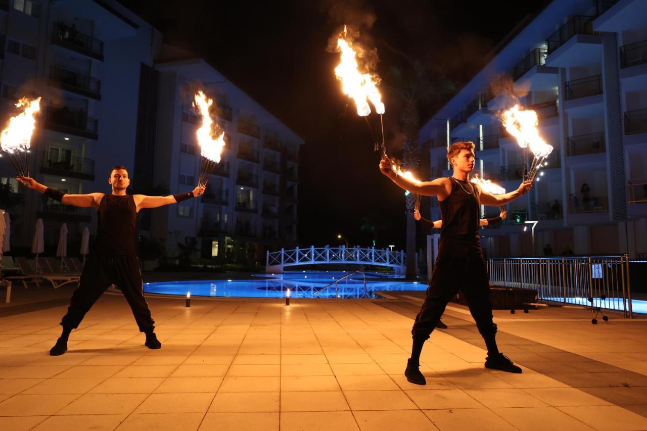 Ramada Hotel & Suites By Wyndham Kusadasi Luaran gambar