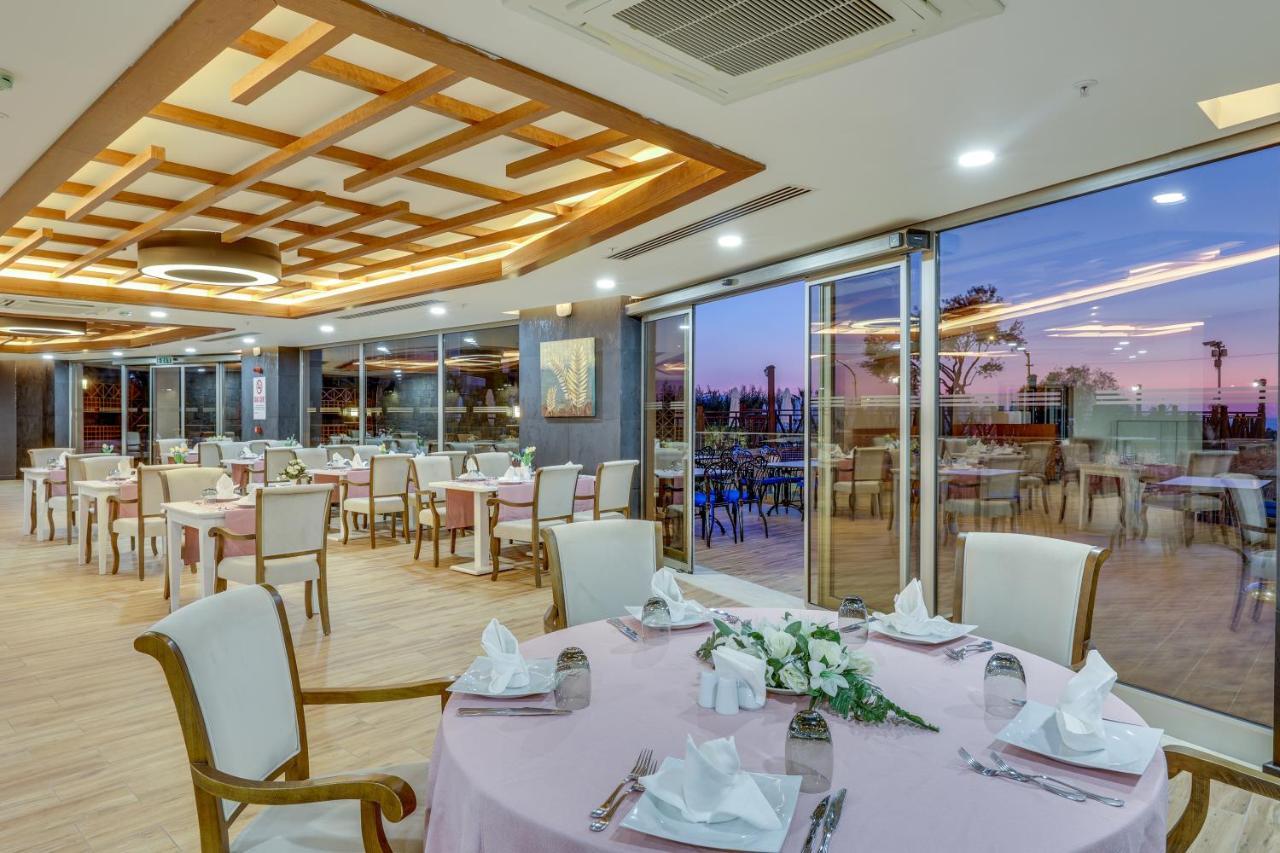 Ramada Hotel & Suites By Wyndham Kusadasi Luaran gambar