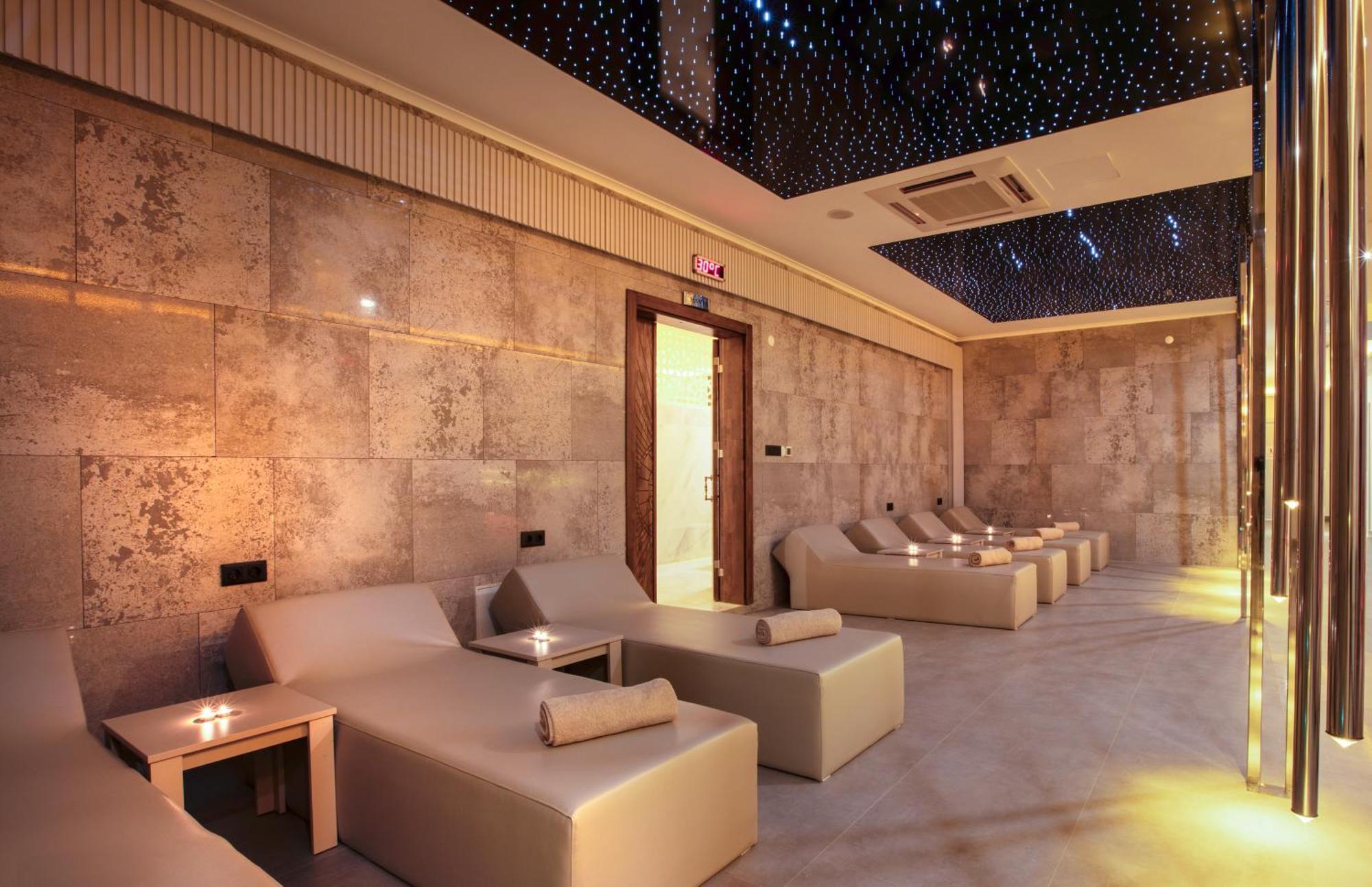 Ramada Hotel & Suites By Wyndham Kusadasi Luaran gambar